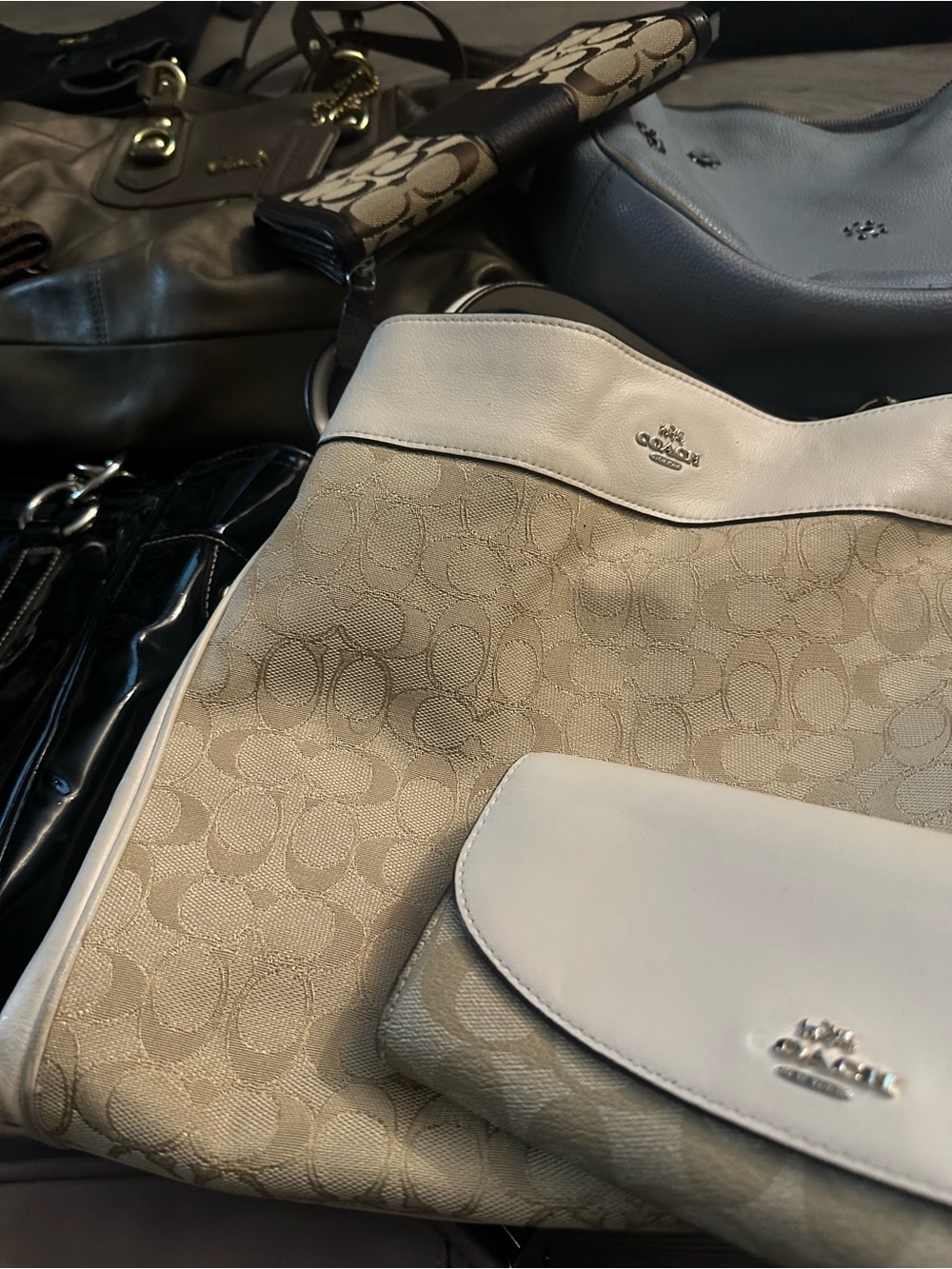 16 Authentic Coach Bags & Wallets Reseller Lot | Leather,Signature,Modern Styles - Picture 9 of 16